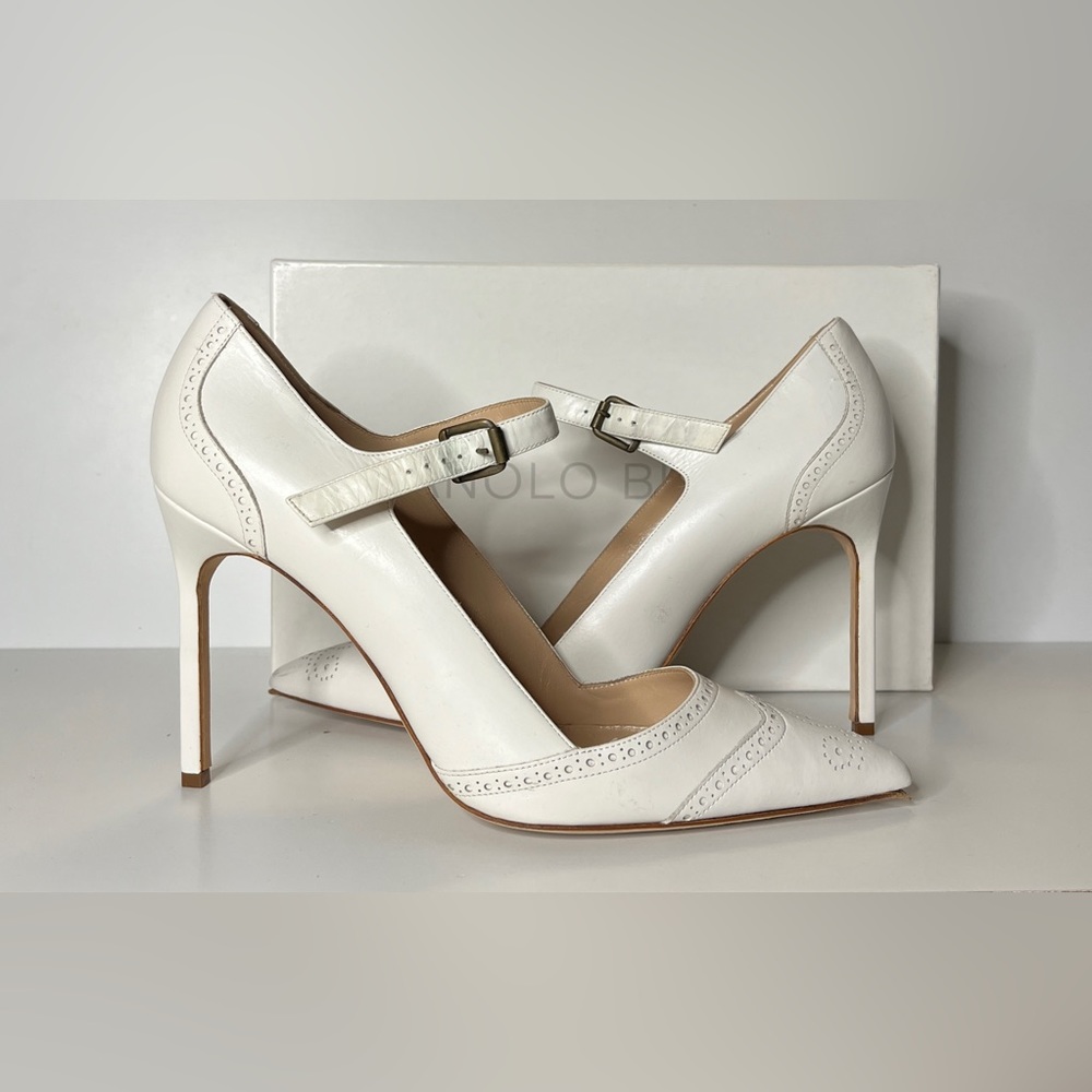 Manola Blahnik white Nappa brogue Mary Jane EU 40.5 Us 10.5